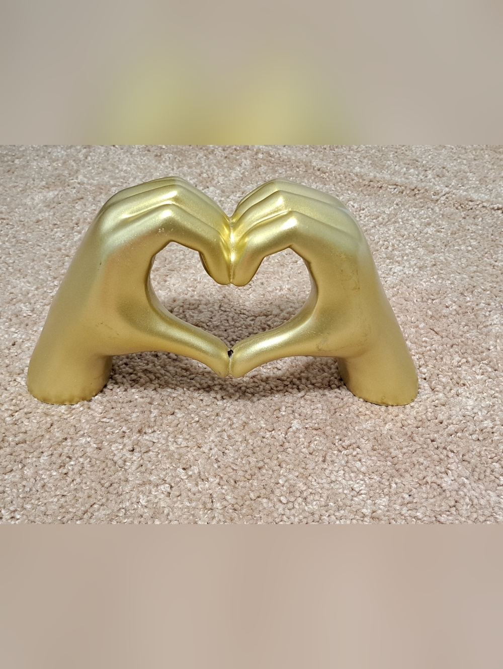 Heart Hands Figurine Gold